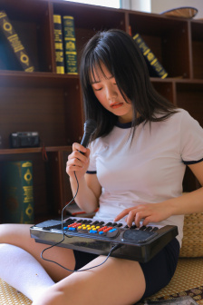 久热爱精品视频线路一